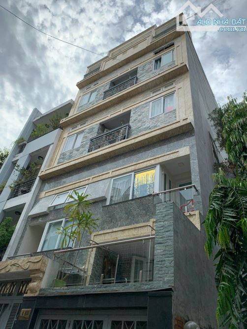 BÁN NHÀ HẺM XE HƠI CALMETTE – PHƯỜNG NGUYỄN THÁI BÌNH, QUẬN 1 DT: 4x11 KC: 4 Tầng