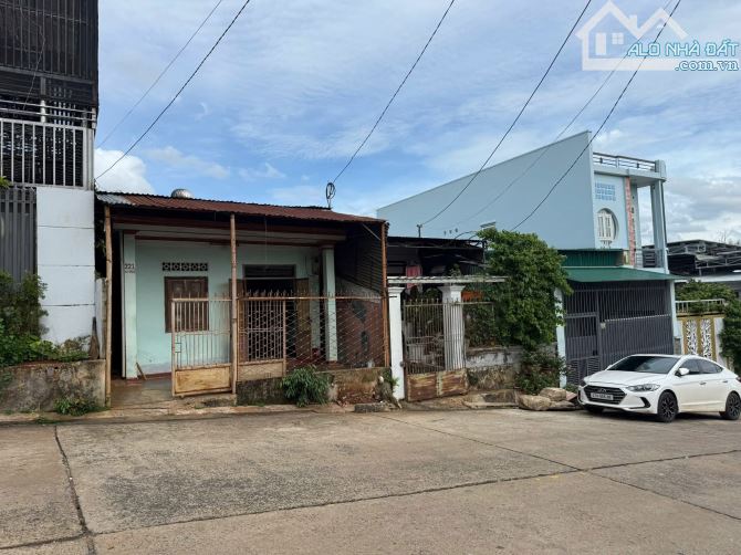 BÁN LÔ ĐẤT MẶT TIỀN AMAKHE - DT: 5,5x19,68m - H: TÂY BẮC - 4,65 TỶ