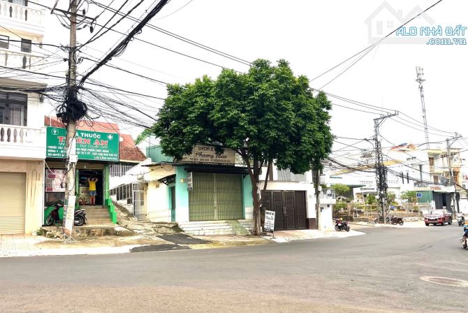 BÁN NHÀ ĐẤT MẶT TIỀN HÙNG VƯƠNG - DT: 7,2x28m ( NỞ HẬU 10,2m ) - H: ĐÔNG BẮC - 9,9TỶ