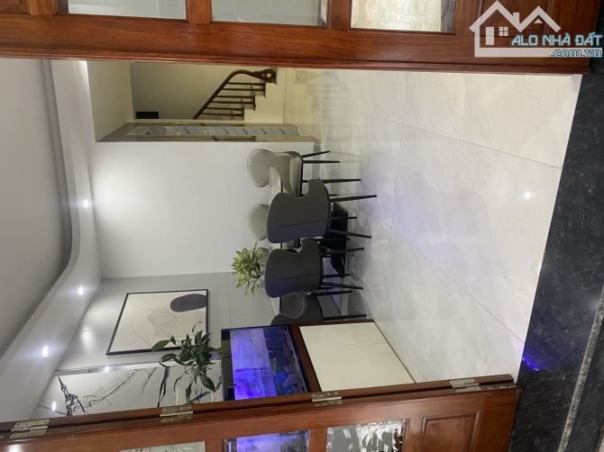 BÁN NHÀ VĂN CHƯƠNG 40m2 NHÀ MỚI MẶT TIỀN RỘNG GIÁ 9.8 tỷ
