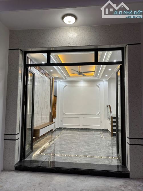 Bán nhà 4 tàng tại Chợ Hàng, Dư Hàng Kênh , Lê Chân  Giá 4ty5