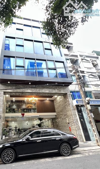 Kẹt Bank - Bán Toà Nhà Đ.Trần Quang Diệu P.13 Q3 -HĐT 350Tr/th DT 15X18 Hầm 8 Tầng - 65Ty