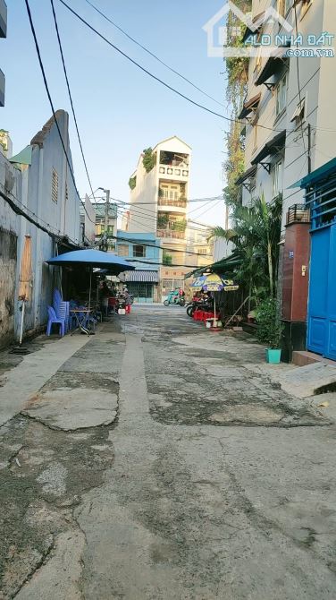BÁN 105M2 ĐẤT LÊ QUANG ĐỊNH BÌNH THẠNH, SÁT MẶT TIỀN, XE HƠI CẠNH BÊN, HƠN 8T