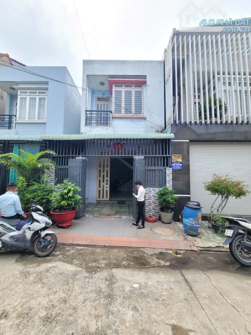 3ty4 TL 60m2 nhà 1 trệt 1 lầu cách ngã tư Chiêu Liêu 200m p.Tân Đông Hiệp Tp.Dĩ An