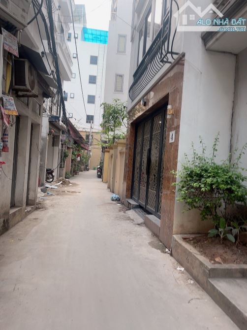 TRẦN CUNG BẮC TỪ LIÊM. GIÁ6.7 TỶ 30m 5 TẦNG NHÀ MỚI DÂN XÂY CÁCH ĐƯỜNG Ô TÔ 20m