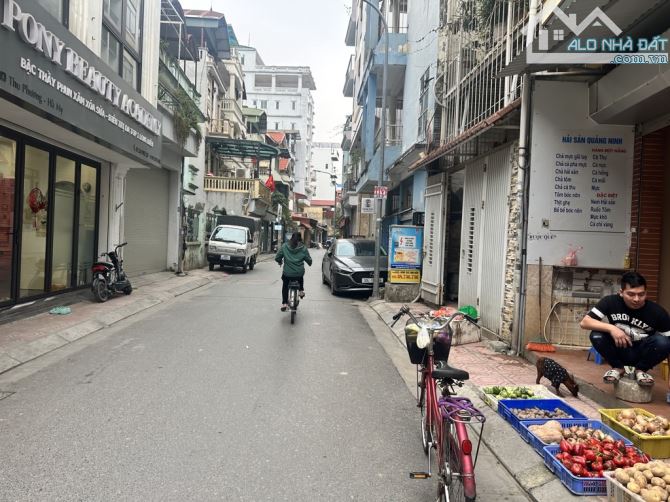 BÁN NHÀ NGỌC LÂM 21 tỷ 91m MẶT TIỀN 6m NGÕ Ô TÔ ĐỖ CỬA,KINH DOANH,LONG BIÊN