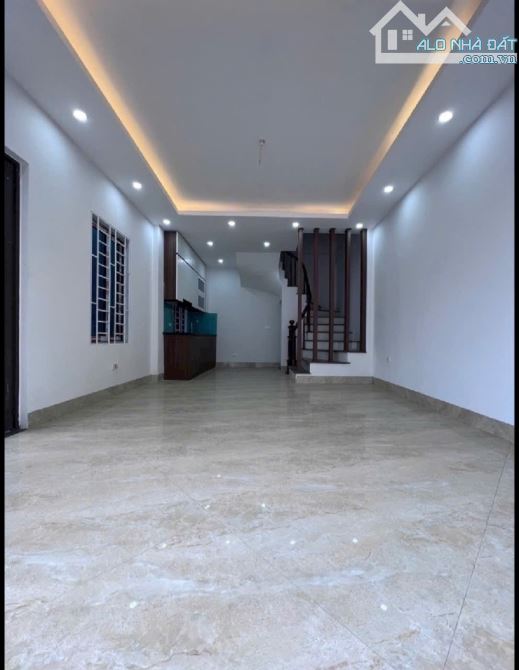 Nhà Đại Cát-Bắc Từ Liêm 32 m- 5 tầng - mt3,8 M giá 5.2 tỷ  Nhà mới đẹp ở ngay lô góc các p
