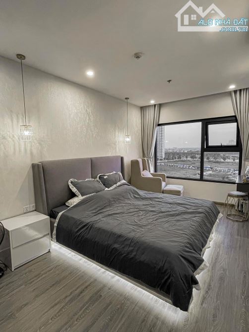 Bán nhà phân lô phố tam trinh,61m x 7 tầng thang máy, ôtô vào nhà, vỉa hè rộng