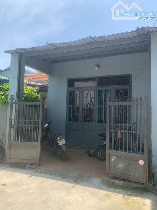 CĂN NHÀ CẤP 4, 92M2 GIÁ 2,2 TỈ CÓ TL, HƯỚNG CHÍNH ĐÔNG, KIỆT Ô TÔ
