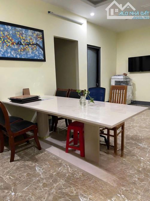 Bán BIỆT THỰ mặt tiền Vườn Lài Q12 ngang 13m 4 lầu có hầm 778m2 sát Gò Vấp chỉ 49 tỷ.