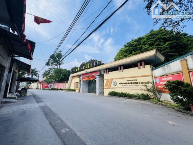 Bán 2 lô đất Biên Giang, Hà Đông 60m2 ô tô qua, giá đầu tư gần Trường trung cấp Cầu đường
