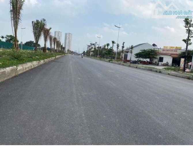 Bán lô đất đẹp sát đường vành đai 3.5 di trạch hoài đức 80m mt 8m chỉ 13 tỷ.