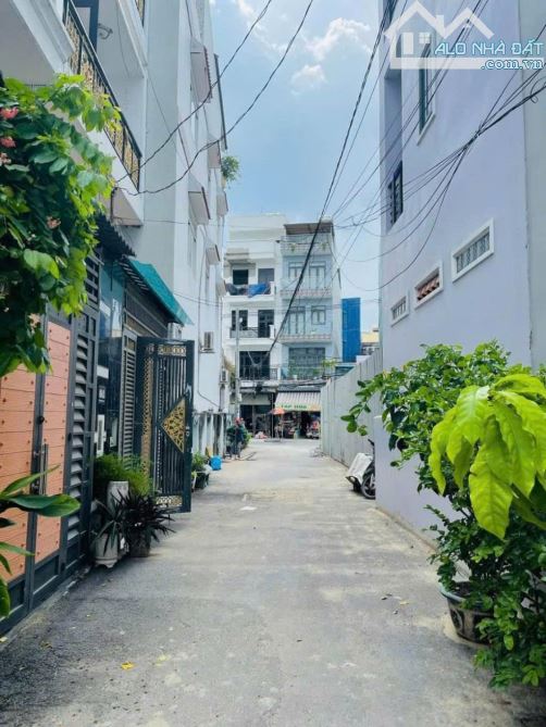 BÁN DÃY TRỌ 4x18 CÓ 4 PHÒNG - THU 15TR/THÁNG - DƯƠNG QUẢNG HÀM P6 GV - NHỈNH 5 TỶ