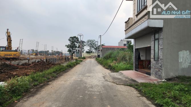 BÁN GẤP NHÀ TRŨNG VỠ - SÁT VIN TÂN HỘI: 50M × 4 TẦNG, 2 VỈA HÈ, GIÁ 9 TỶ.