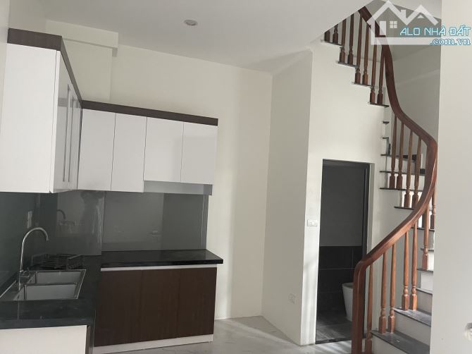 Bán nhà Đại Cát, Liên Mạc, Bắc Từ Liêm, 35m2, 5 tầng, giá 4.7 tỷ