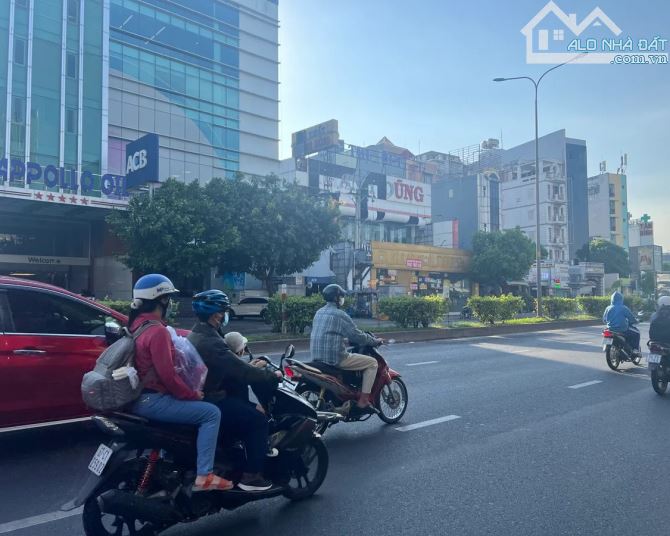 MẶT TIỀN PHAN VĂN SỬU – 19M*20M, 380M² - BIỆT THỰ & CHDV 68 PHÒNG - 75 TỶ, THU NHẬP 2.4 TỶ
