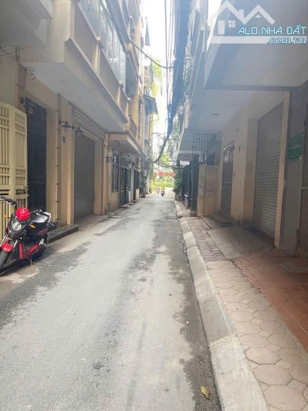 Bán nhà phố Yên Lãng, quận Đống Đa, diện tích 60m2, mặt tiền 5m, 5 tầng, giá 23 tỷ