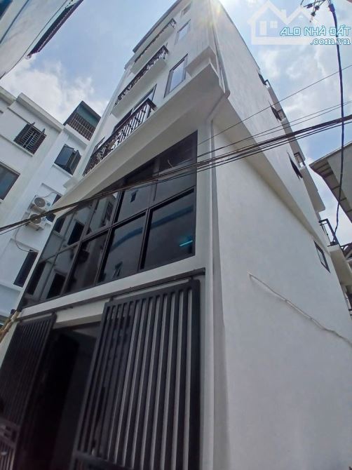 NHÀ ĐẸP 5 TẦNG, ĐƯỜNG Ô TÔ SẠCH SẼ, HOÀNG QUỐC VIỆT, CẦU GIẤY