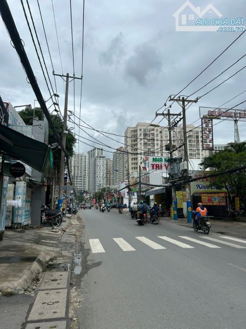 NHÀ HXH NGUYỄN DUY TRINH: 2 TẦNG - 153m² Giá Chỉ 7.5 Tỷ  NGAY ĐƯỜNG DẪN VÀNH ĐAI 3