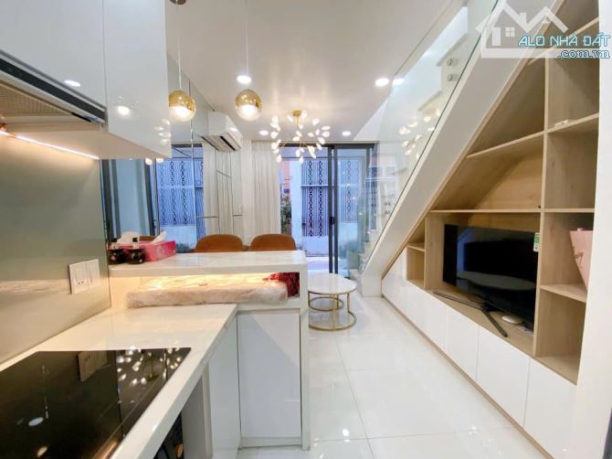 Bán nhà xây mới 100% hẻm 6m Huỳnh Văn Bánh, P13, Phú Nhuận - 4.1x13m sổ a4 - 5 tầng xe hơi