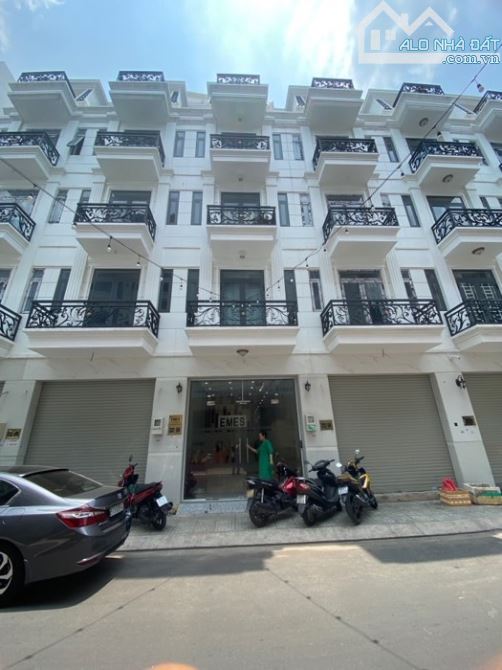 BÁN NHÀ HXT Thoại Ngọc Hầu, Tân Phú 5 tầng 80m2 (4x20). Nhà đẹp ở ngay. Giá chỉ 16,5 tỷ.