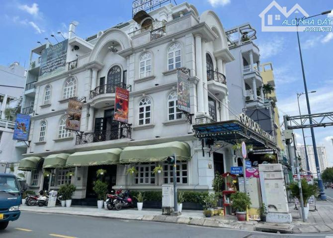 Siêu phẩm - Góc 2MT Võ Văn Kiệt/Trần Đình Xu, Q,1 - DT: 10,5m x 22m - 5 Tầng - 120 Tỷ