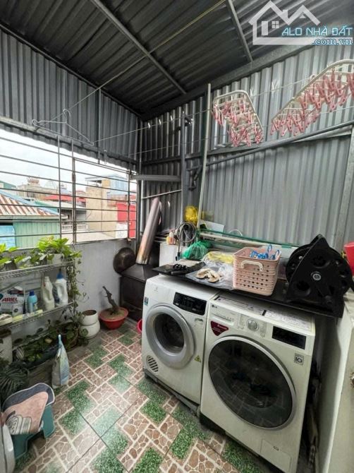 BÁN NHÀ Mặt ngõ phố kinh doanh Sài Đồng Long Biên 4.25 tỷ 5 tầng, ô tô 7 chỗ,buôn bán mạnh