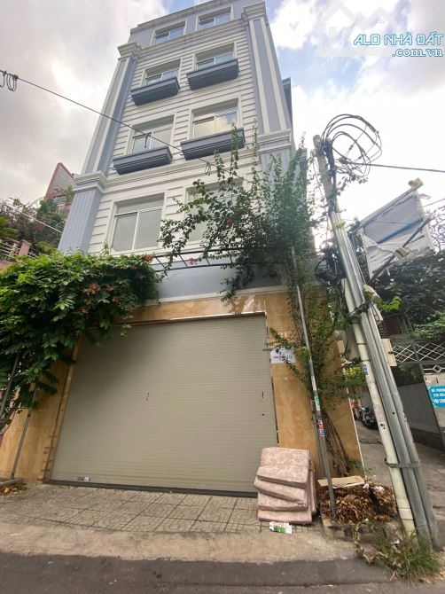 Cho thuê nhà mặt tiền 221 Trần Huy Liệu, Phường 8, Quận Phú Nhuận,TP Hồ Chí Minh