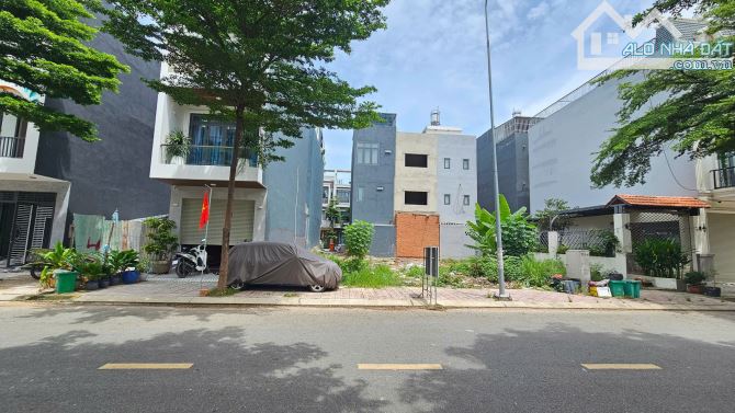 Bán đất 4x16m, đường D1 KDC Lộc Phát p. Thuận Giao gần Aeon Mall Bình Dương