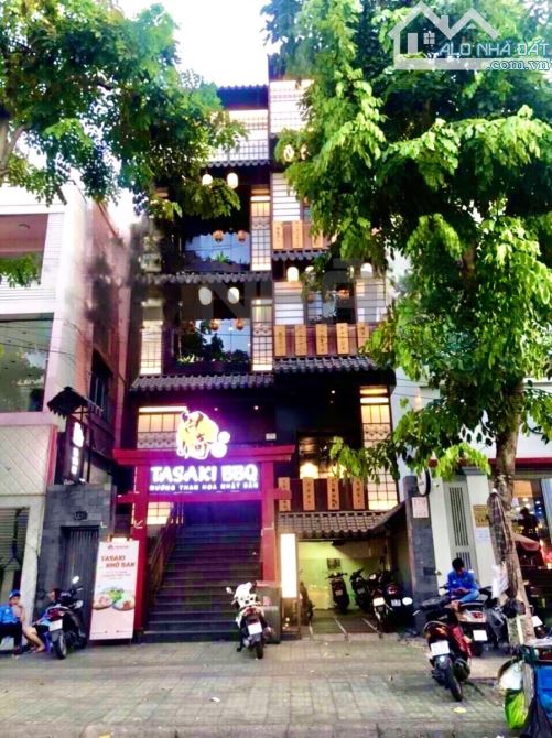 Bán gấp Nhà măt tiền Bùi Thị Xuân, Quận 1 - (64m2) - 5 tầng - HĐT 55 tr/th - Giá 30 tỷ