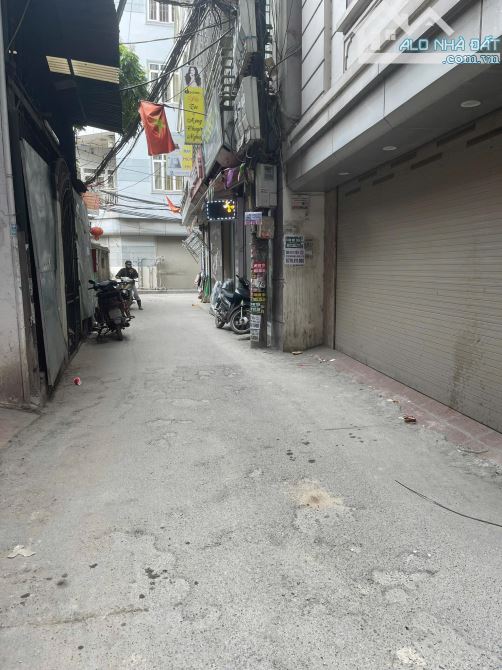 BÁN NHÀ MỄ TRÌ NAM TỪ LIÊM 30/33T2 6,6 TỶ 5 TẦNG MT 5,5m. NGÕ THÔNG RỘNG. NHÀ ĐẸP Ở NGAY.