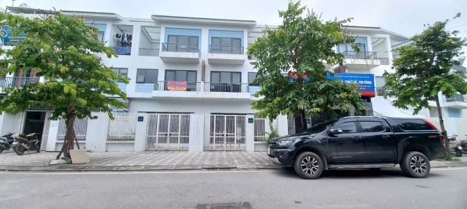 Bán nhà  Thị Cấm - 120m2 4 tầng. Nhà thô. Giá tốt
