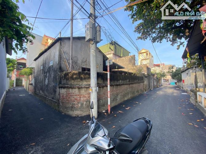 Bán đất Thượng Cát 38m2, Mặt tiền rộng, Ô tô vào đất, Gần sân chơi, Giá 4,35 tỷ