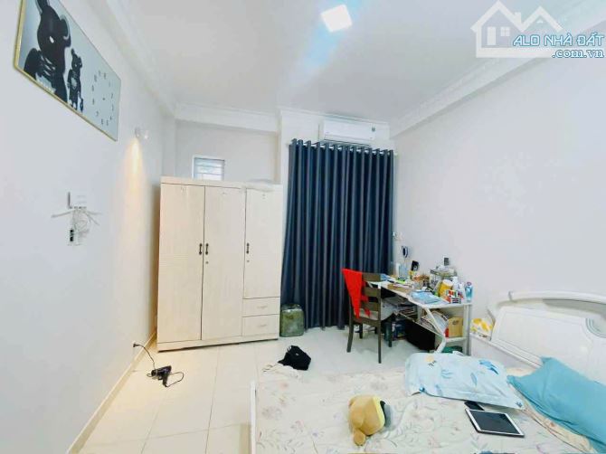 TÔ HIẾN THÀNH, CMT8 QUẬN 10 - HẺM XE HƠI 6M,DT 64M2 5 TẦNG CHỈ 13Đ HƠN - 10
