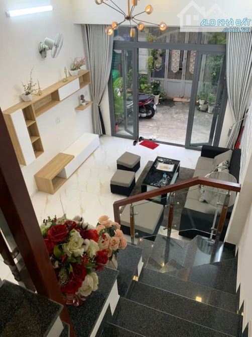 Bán nhà đẹp vị trí đẹp cách mặt tiền phạm văn chiêu phường 08 gò vấp 40 mét - 1