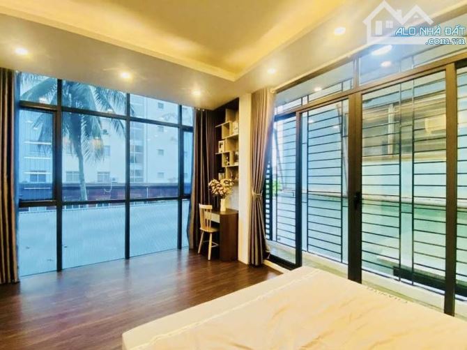 XUÂN THUỶ - DỊCH VỌNG HẬU lô góc-2 ôto đỗ cửa *dt 35m2* 6 tầng *9x TỶ - 1