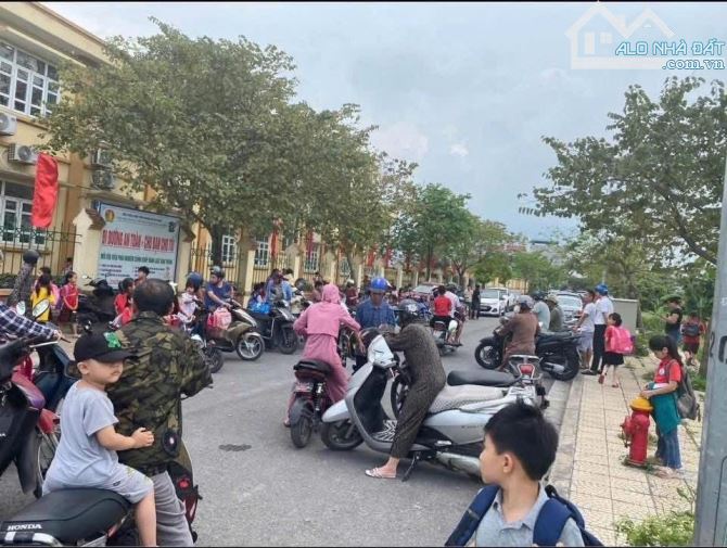2ty3 Lô góc víp duy nhất mặt tiền kinh doanh đường Phan Huy Ích - Phường Thanh Tuyền-PhủLý - 1