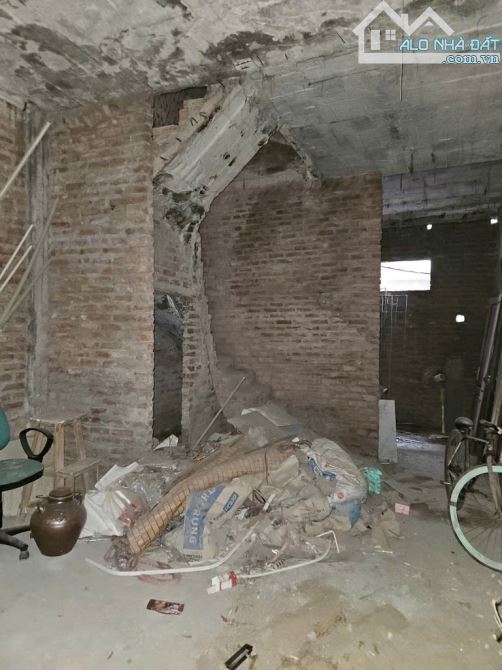 Bán nhà Phạm Văn Đồng,40m2 2 mặt tiền, 4 tầng, 15m ra ô tô, vị trí cực đẹp giá 5,4 tỷ - 1