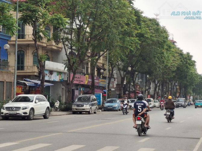 Bán nhà KĐT Định Công, đường Trần Nguyên Đán,  150m2, 4 Tầng, 10m Mặt tiền - 1