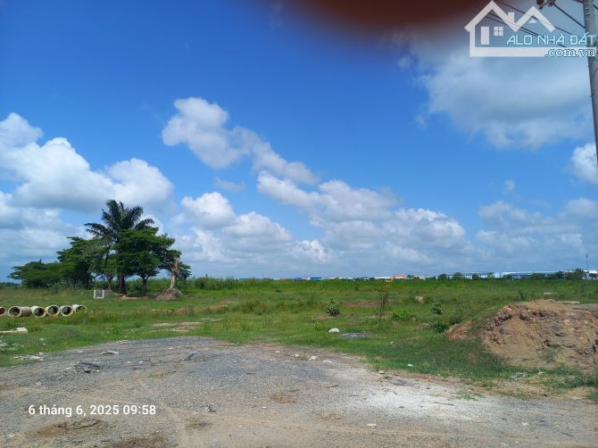 Bán đất xây dựng xưởng 5000m2 CCN Hoàng Gia, Mỹ Hạnh Nam, Huyện Đức Hòa, Long An - 1