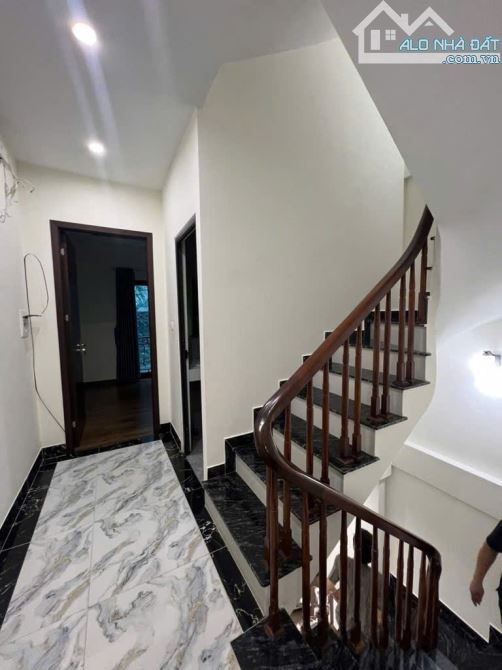 SIÊU PHẨM NHÀ ĐẸP #CẦU_DIỄN, 37M2 - GIÁ 6.65, FULL NỘI THẤT, GẦN Ô TÔ - 1