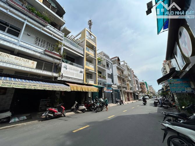 Bán nhà MT Tân Khai cách BV Chợ Rẫy 500m , Q11 , 4,5m X 19m , 3 lầu , giá : 20,5 tỷ TL - 1