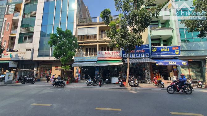 Bán nhà [13x24m] mặt tiền đường khu Trần Quang Khải, Hai Bà Trưng, Q1 - 1