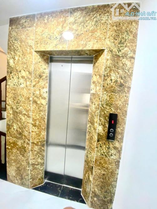 Thanh Lân, Thang máy, 6 tầng, 4 ngủ, hơn 7 tỷ, ngõ nông gần phố, SĐCC - 1