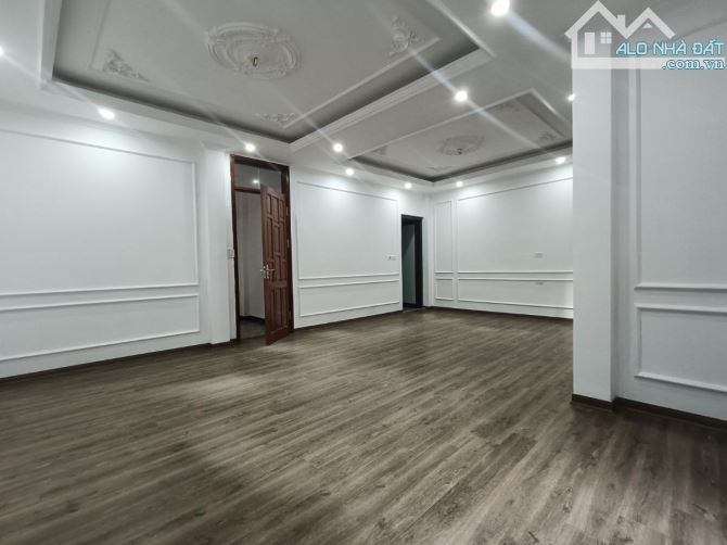 Tôn Đức Thắng - Nhà dân mới đẹp, ở luôn - 54m*5T - 13 Tỷ - Giá tốt - 1