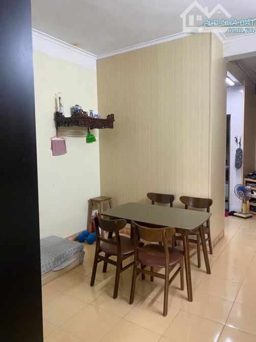 Chính chủ bán căn hộ chung cư Khúc Thừa Dụ 43m2 tầng 3 - 1