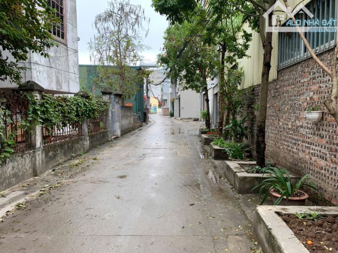 BÁN 94m2 THẠCH BÀN, MT 6m, ĐẤT VUÔNG VẮN, NỞ HẬU, ĐƯỜNG 3,5m Ô TÔ 7 CHỖ VÀO ĐẤT - 1