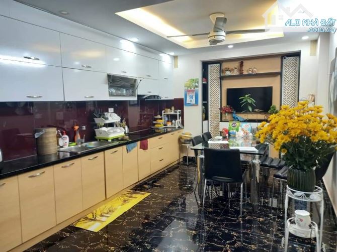 DUY NHẤT PHÂN LÔ HUỲNH THÚC KHÁNG CẦN BÁN GẤP DT46m2 NGÕ THÔNG - 1