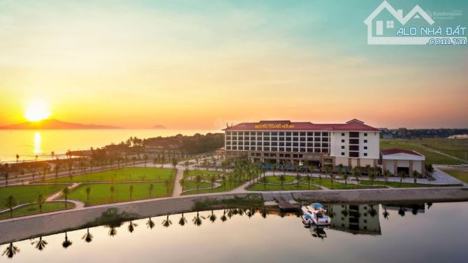 Bán Lô Đất 2 mặt tiền View Biển trực diện mặt tiền Âu Cơ Hội An cực đẹp - 1