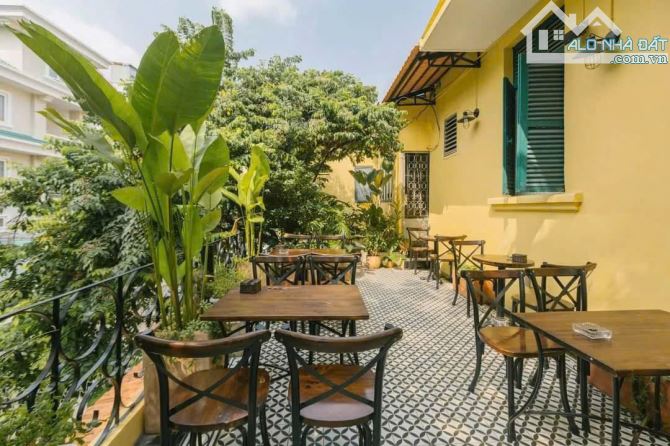 VIP-CHO THUÊ BIỆT THỰ MẶT TIỀN NGUYỄN VĂN THỦ,GÓC CÂY ĐIỆP,QUẬN 1,NGANG 20M,GIÁ 85 TRIỆU - 1